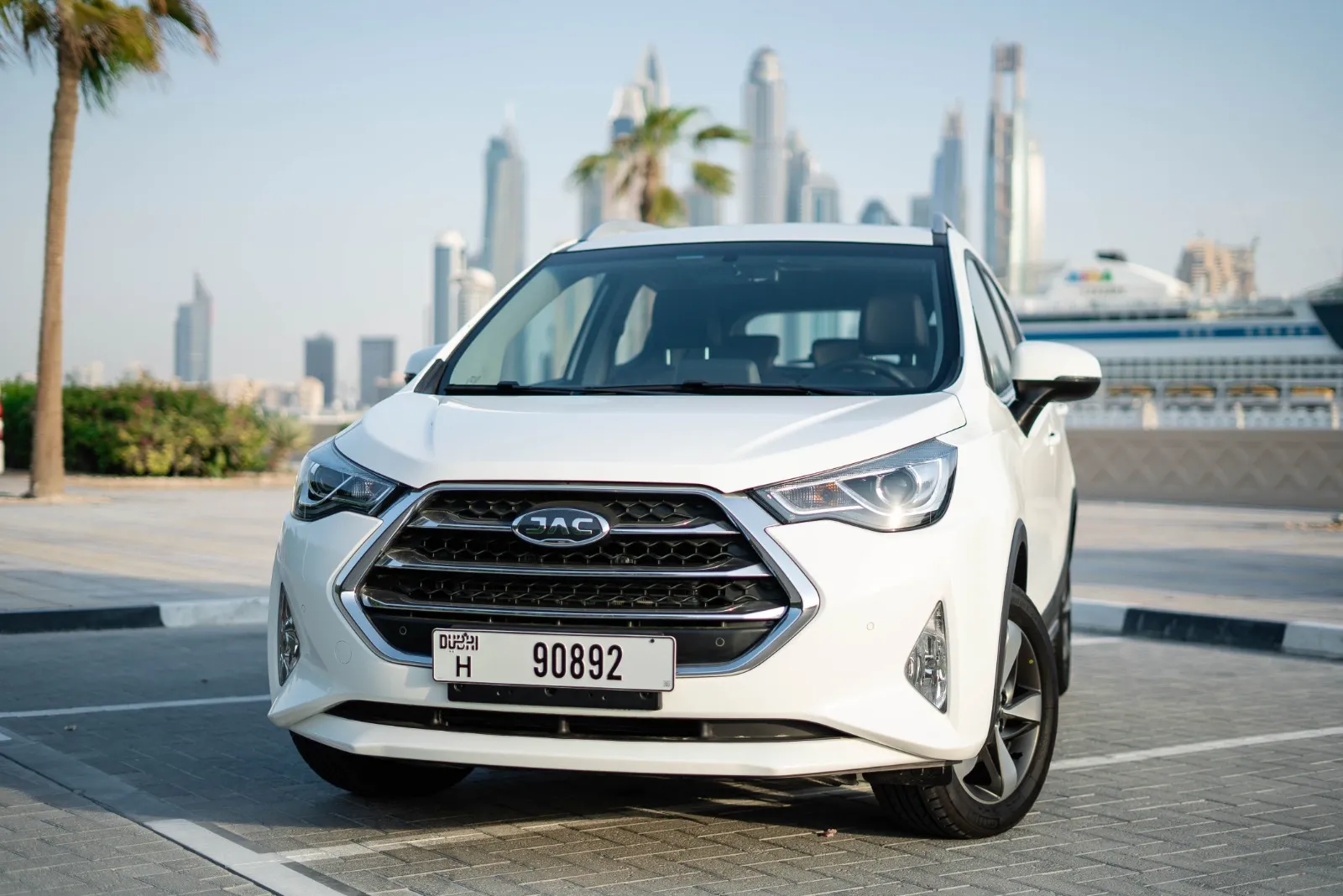 Car image 1