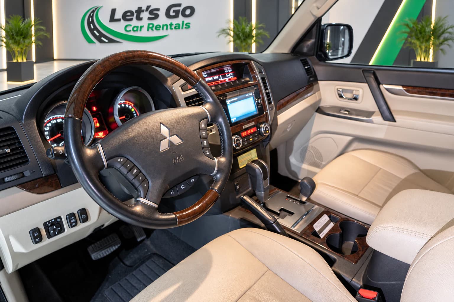 Mitsubishi Pajero 2020 rental in Dubai – view 4