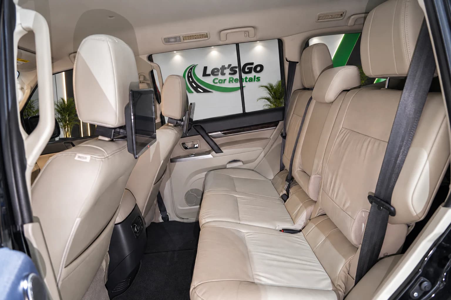 Mitsubishi Pajero 2020 rental in Dubai – view 5