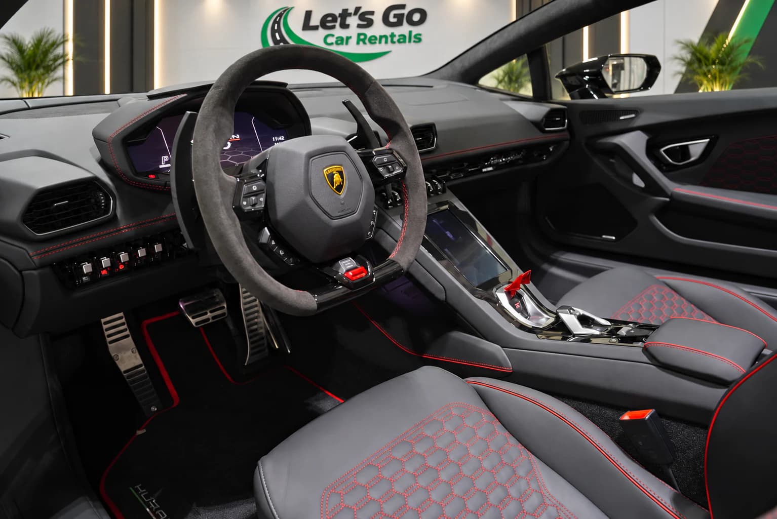 Lamborghini Huracan EVO Spyder 2023 rental in Dubai – view 4